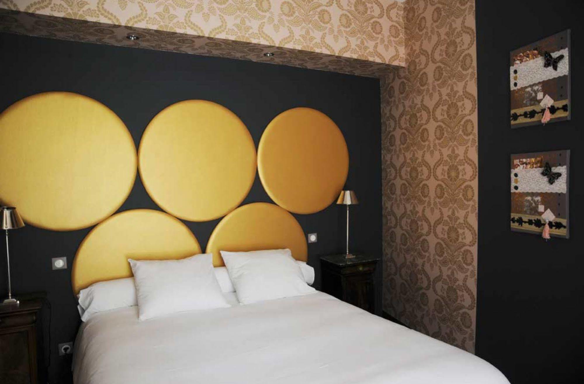 Hotel Spa Frederic Carrion Et Sa Table Gastronomique Vire  Ngoại thất bức ảnh